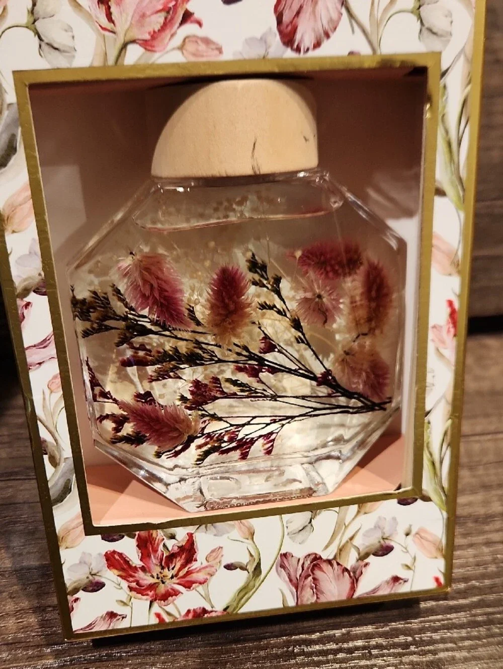 MG STUDIO Rosewater & Sandalwood Diffuser in Floral Pink and Gold Box 7.04 Fl Oz